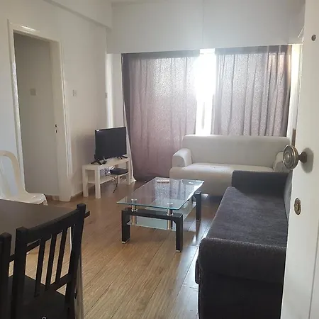 Appartamento Smart In Mackenzie Beach Larnaca