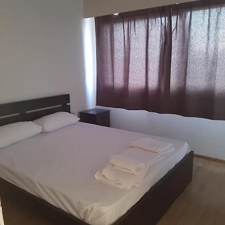 Smart In Mackenzie Beach Appartamento Larnaca